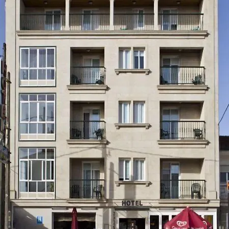 Hotel Naranjos A Revolta
