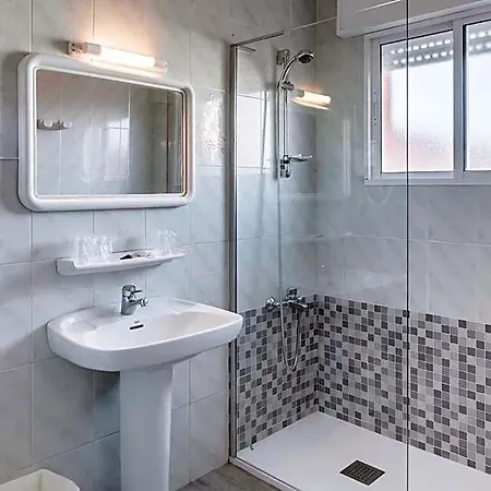 Hotel Naranjos A Revolta