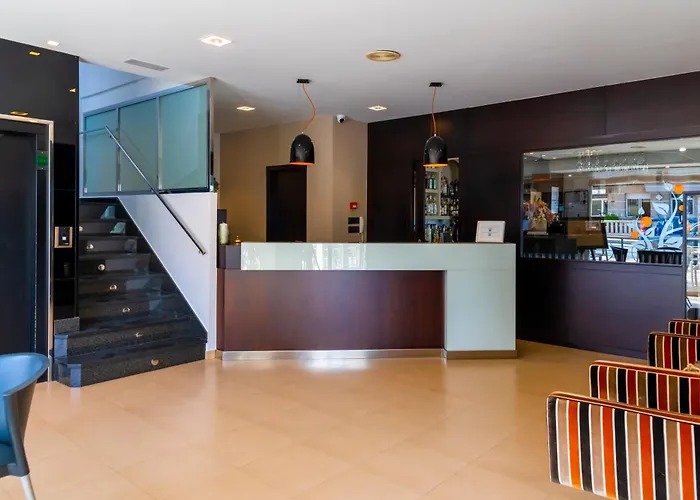 洛斯那然约斯酒店 莱沃尔塔