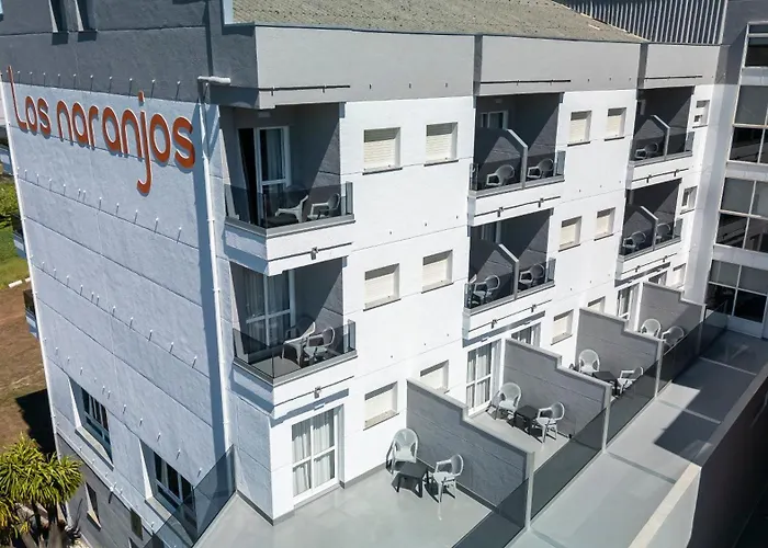 洛斯那然约斯酒店 2*