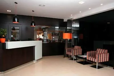 洛斯那然约斯酒店 2* 莱沃尔塔